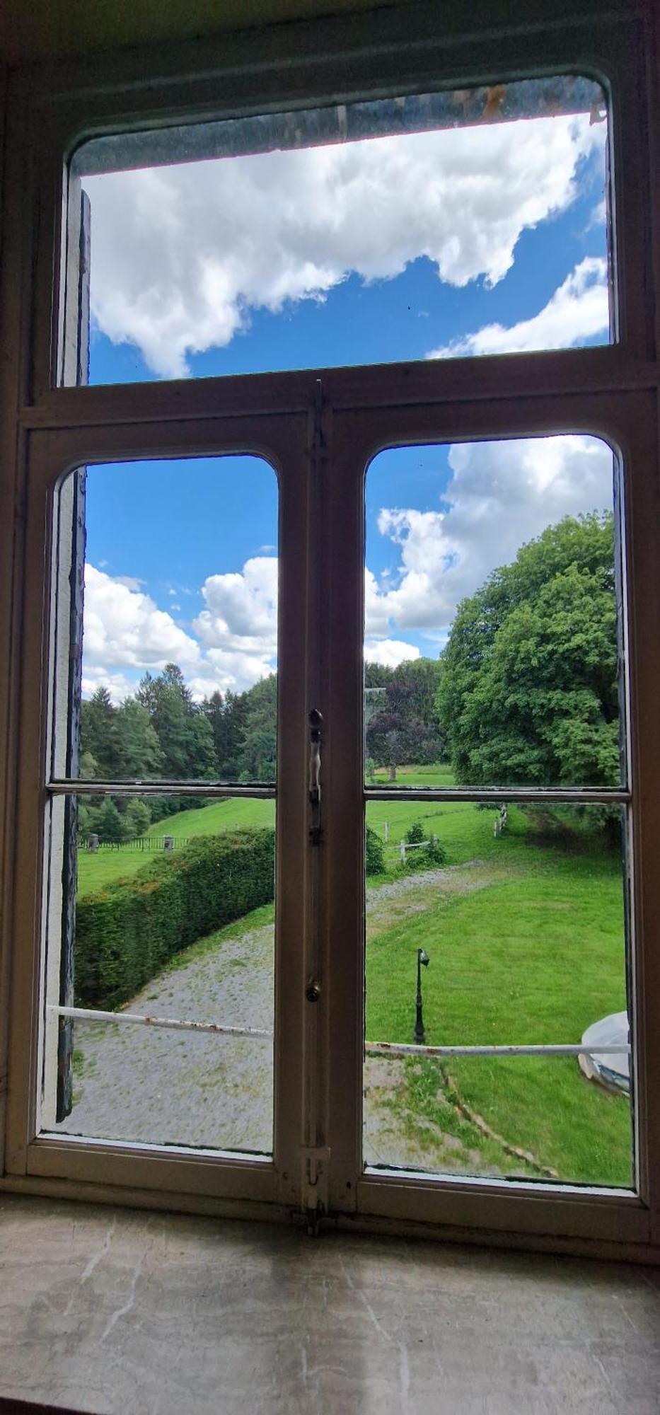 Вилла Le Petit Chateau De Blier Erezee Экстерьер фото
