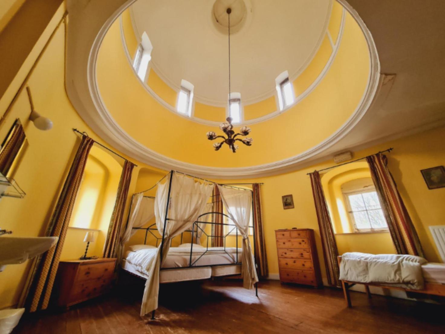 Вилла Le Petit Chateau De Blier Erezee Экстерьер фото
